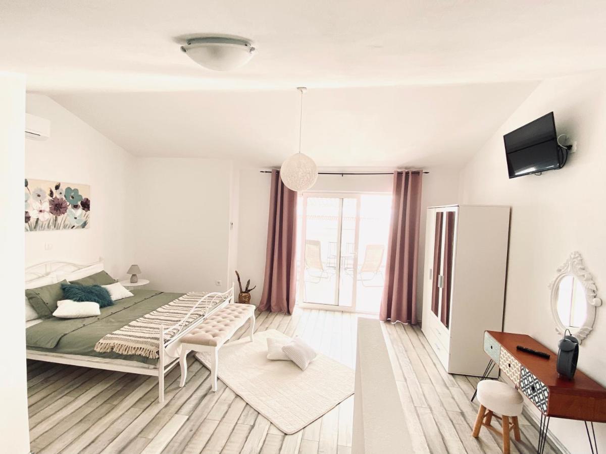 Apartment Valentina Klenovica Esterno foto