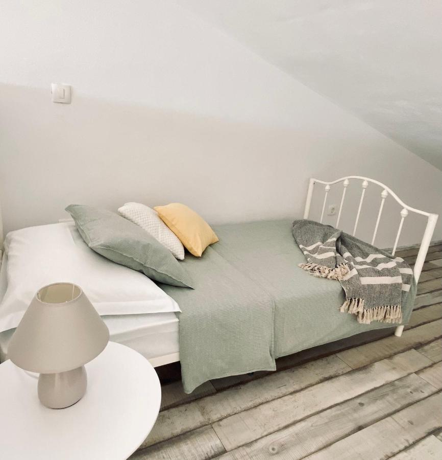 Apartment Valentina Klenovica Esterno foto