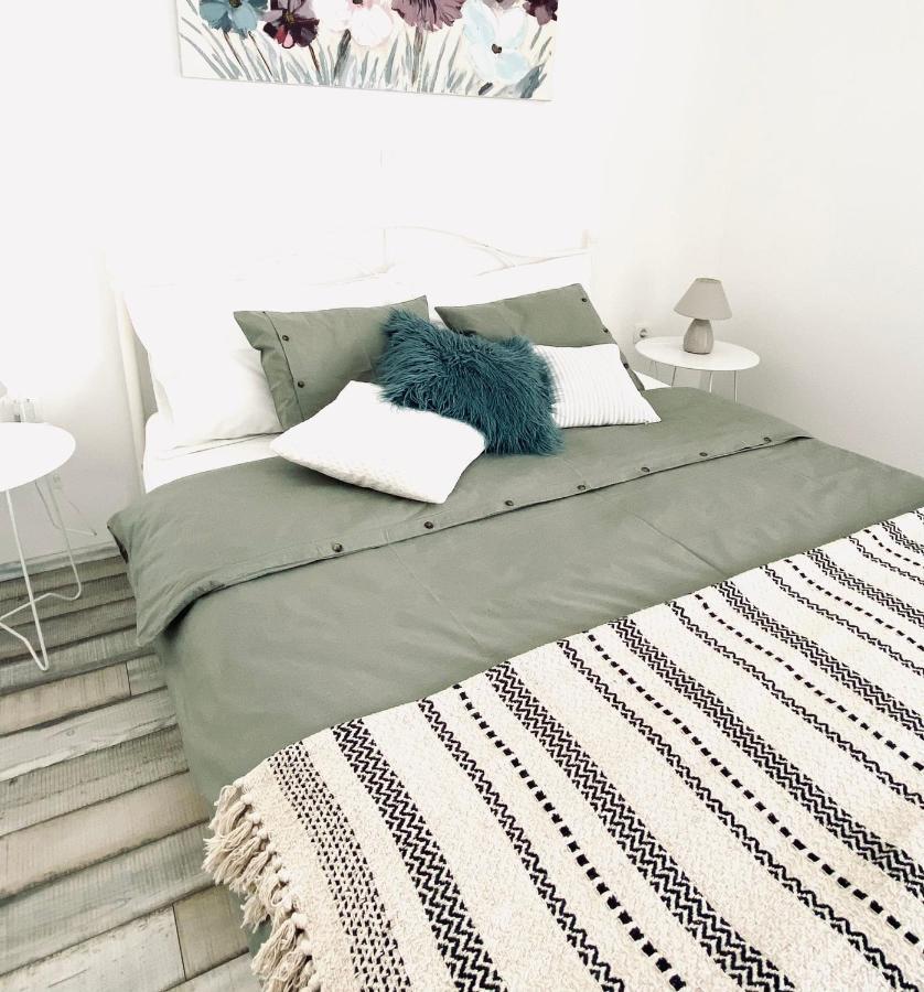 Apartment Valentina Klenovica Esterno foto
