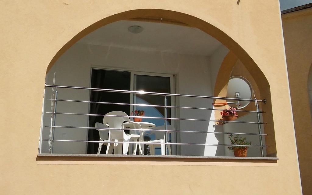 Apartment Valentina Klenovica Esterno foto